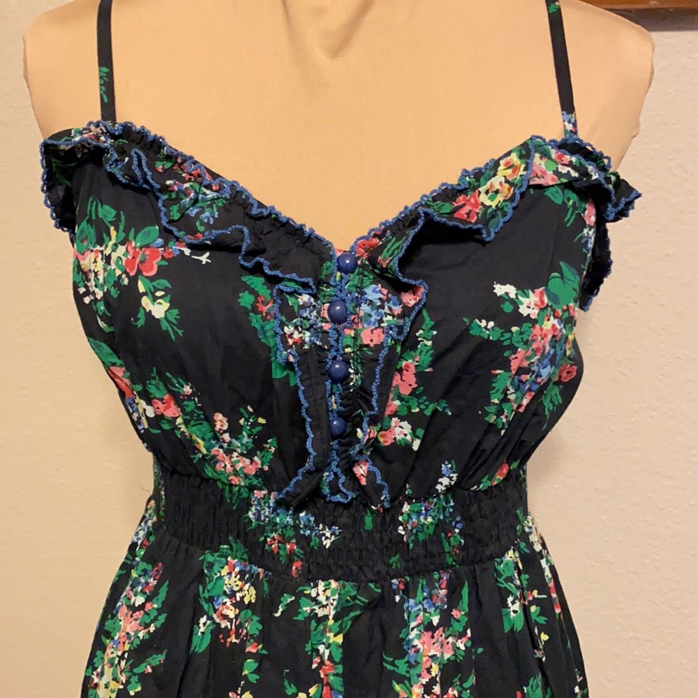 Yumi Sleeveless Floral Dress - Picture 4 of 5